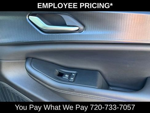 Used 2023 Jeep Grand Cherokee Altitude AWD/4WD image 23