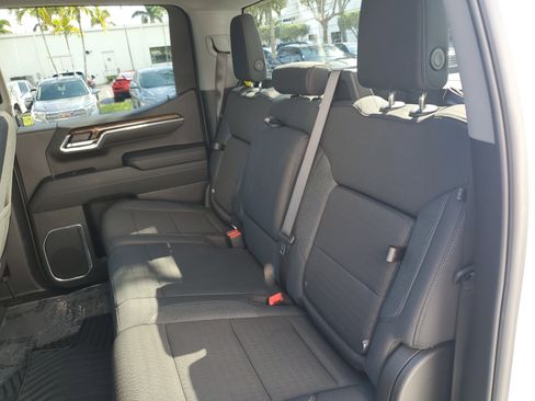 Used 2025 GMC Sierra 1500 Elevation image 11