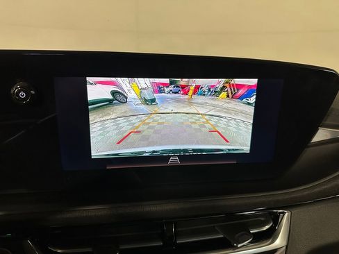 Used 2024 Buick Envista Sport Touring w/ Convenience I Package FWD image 18