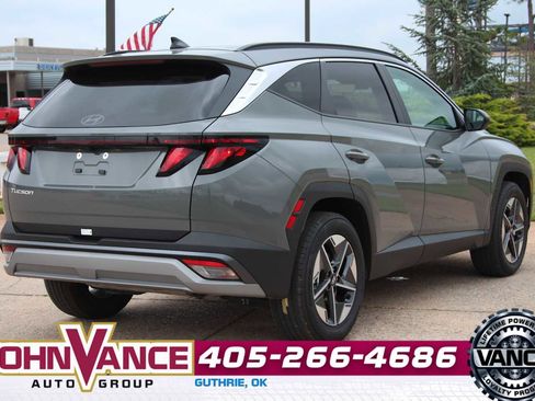 Used 2026 Hyundai Tucson SEL FWD image 12