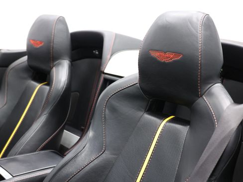 Used 2016 Aston Martin V8 Vantage GT RWD image 14
