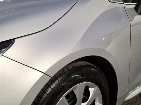 Certified 2021 Toyota Corolla LE image 10