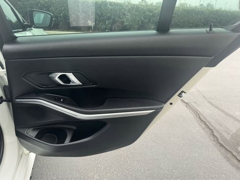 Used 2024 BMW 330i Sedan w/ M Sport Package image 21