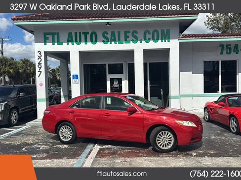 Used 2007 Toyota Camry LE image 1