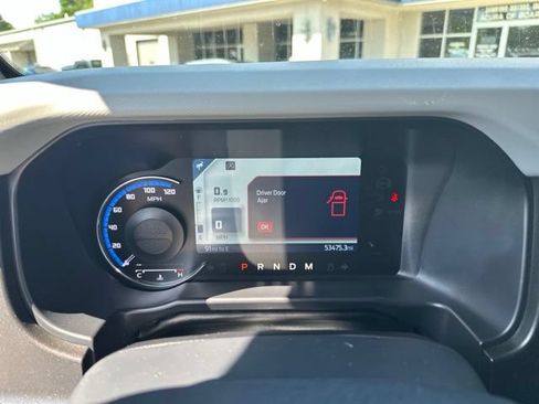 Used 2022 Ford Bronco Badlands w/ Sasquatch Package AWD/4WD image 8