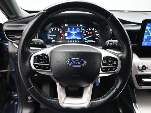 Used 2021 Ford Explorer XLT w/ Equipment Group 202A image 12