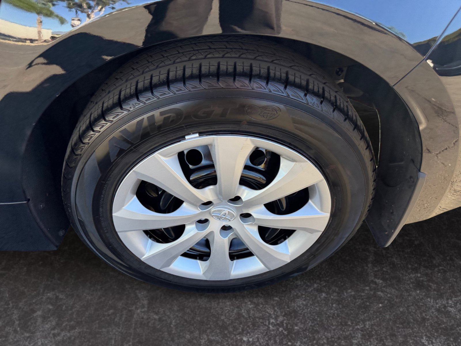 Used 2026 Toyota Corolla LE FWD image 14