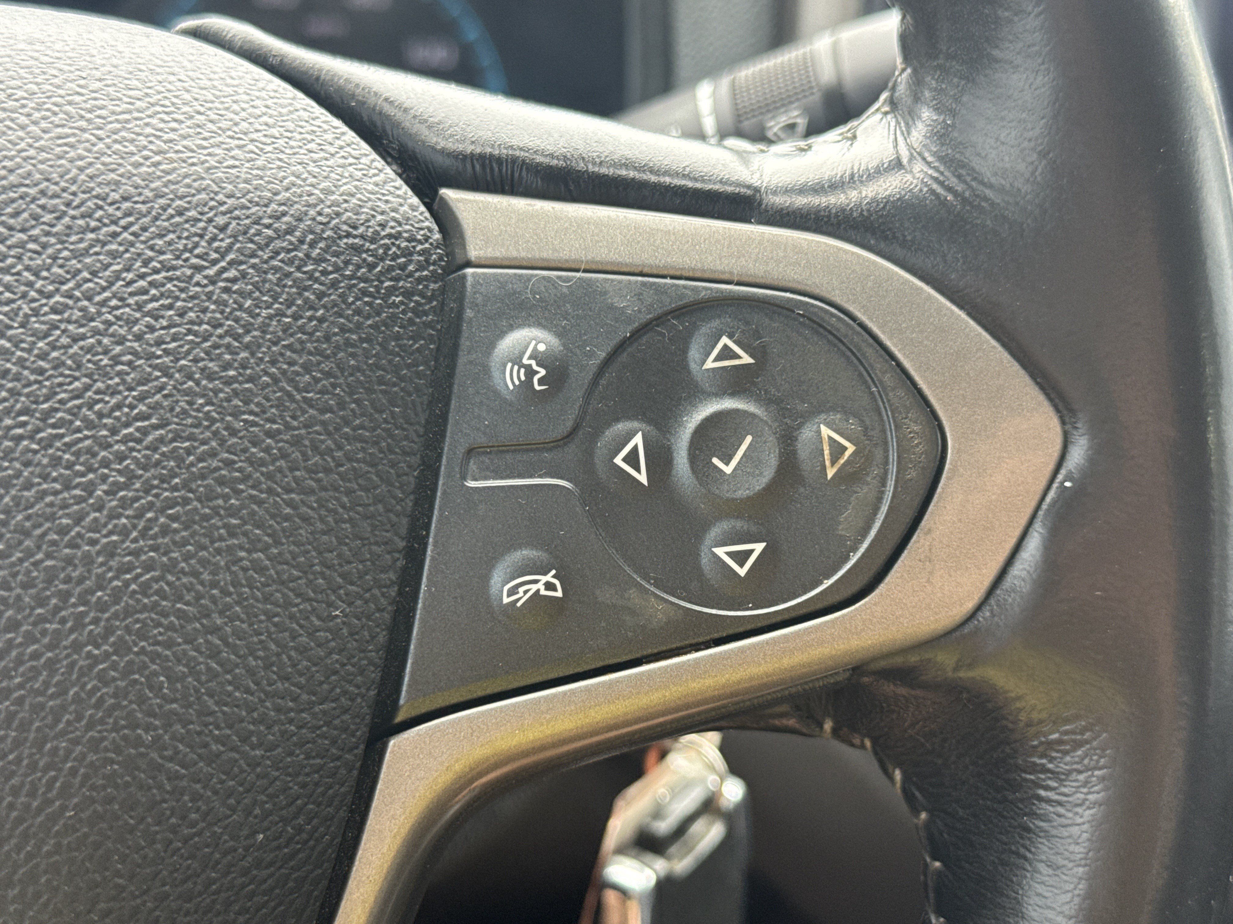 Used 2019 Chevrolet Colorado Z71 AWD/4WD image 17