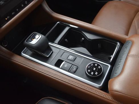 Used 2022 Nissan Pathfinder Platinum w/ Cargo Package image 39