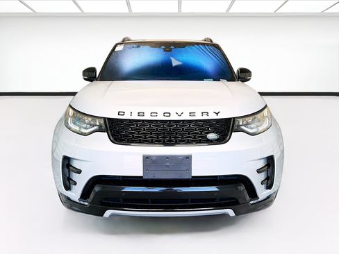 Used 2020 Land Rover Discovery Landmark AWD/4WD image 2