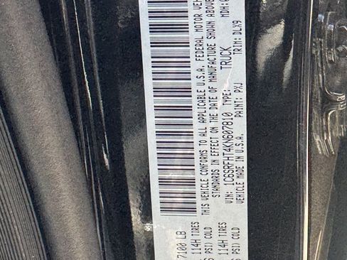 Used 2019 RAM 1500 Limited AWD/4WD image 12