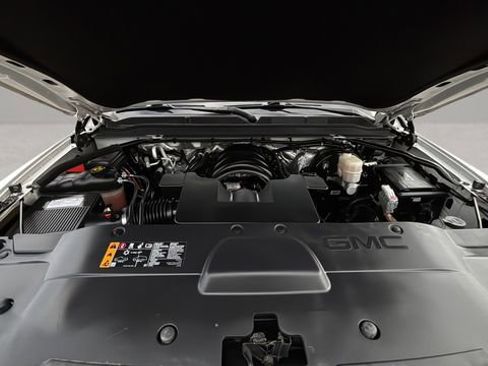 Used 2018 GMC Yukon Denali w/ Open Road Package image 32