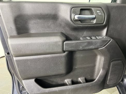 Used 2022 Chevrolet Silverado 1500 Custom AWD/4WD image 12