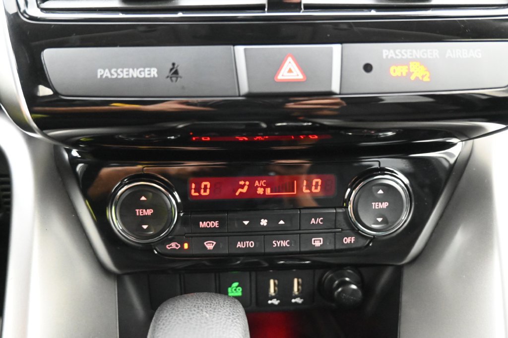 Used 2025 Mitsubishi Eclipse Cross SE AWD/4WD image 11