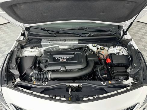 Used 2021 Cadillac XT4 Premium Luxury FWD image 29