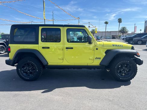 Used 2023 Jeep Wrangler Unlimited w/ 8.4" Radio Group image 4