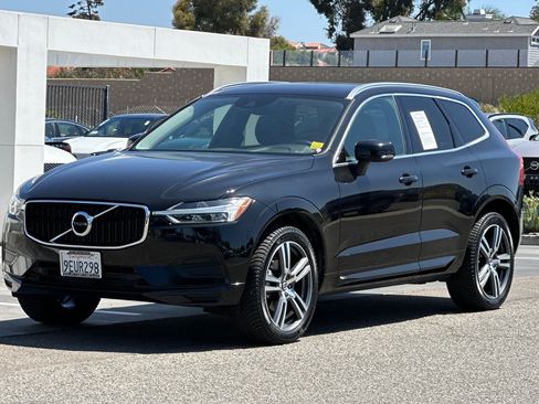 Used 2020 Volvo XC60 T5 Momentum w/ Protection Package Premier FWD image 8