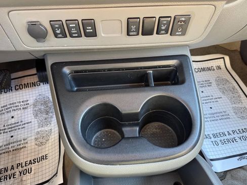 Used 2015 Nissan NV 3500 SL w/ Technology Package image 47