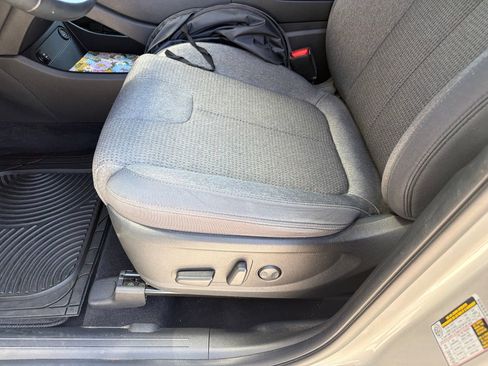 Used 2023 Hyundai Santa Fe SEL w/ Cargo Package AWD/4WD image 16