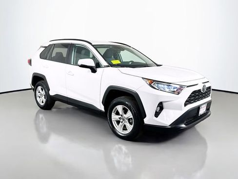 Certified 2020 Toyota RAV4 XLE image 10