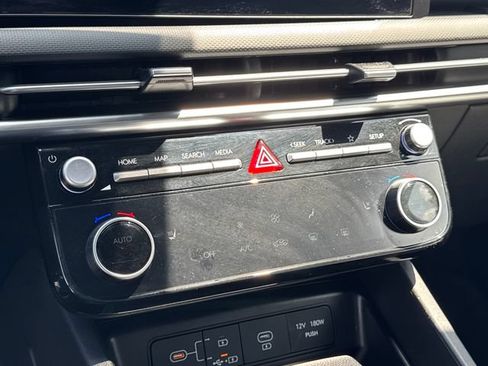 Used 2025 Hyundai Santa Cruz SEL AWD/4WD image 21