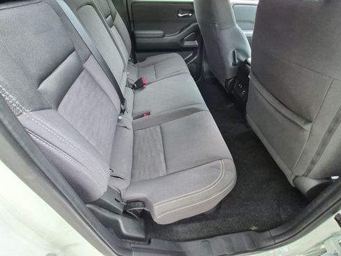 Used 2024 Nissan Frontier SV w/ SV Convenience Package RWD image 18