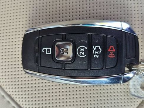Used 2018 Lincoln MKZ Reserve w/ Climate Package FWD image 34