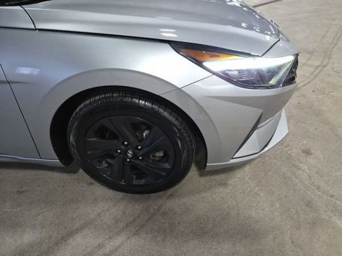 Used 2023 Hyundai Elantra SEL w/ Cargo Package image 6