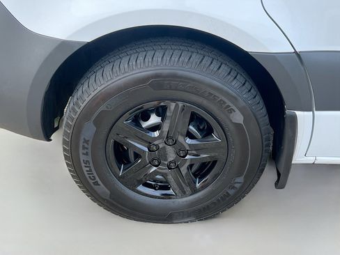 Used 2024 Mercedes-Benz Sprinter 2500 image 13