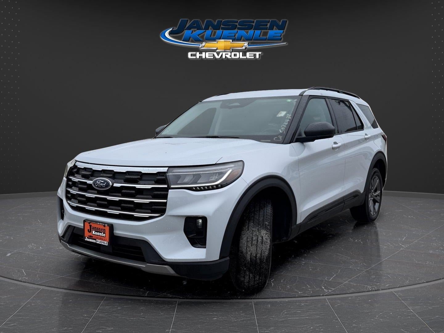 Used 2026 Ford Explorer Active w/ Active Comfort Package AWD/4WD image 1