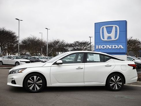 Used 2022 Nissan Altima 2.5 SL image 3