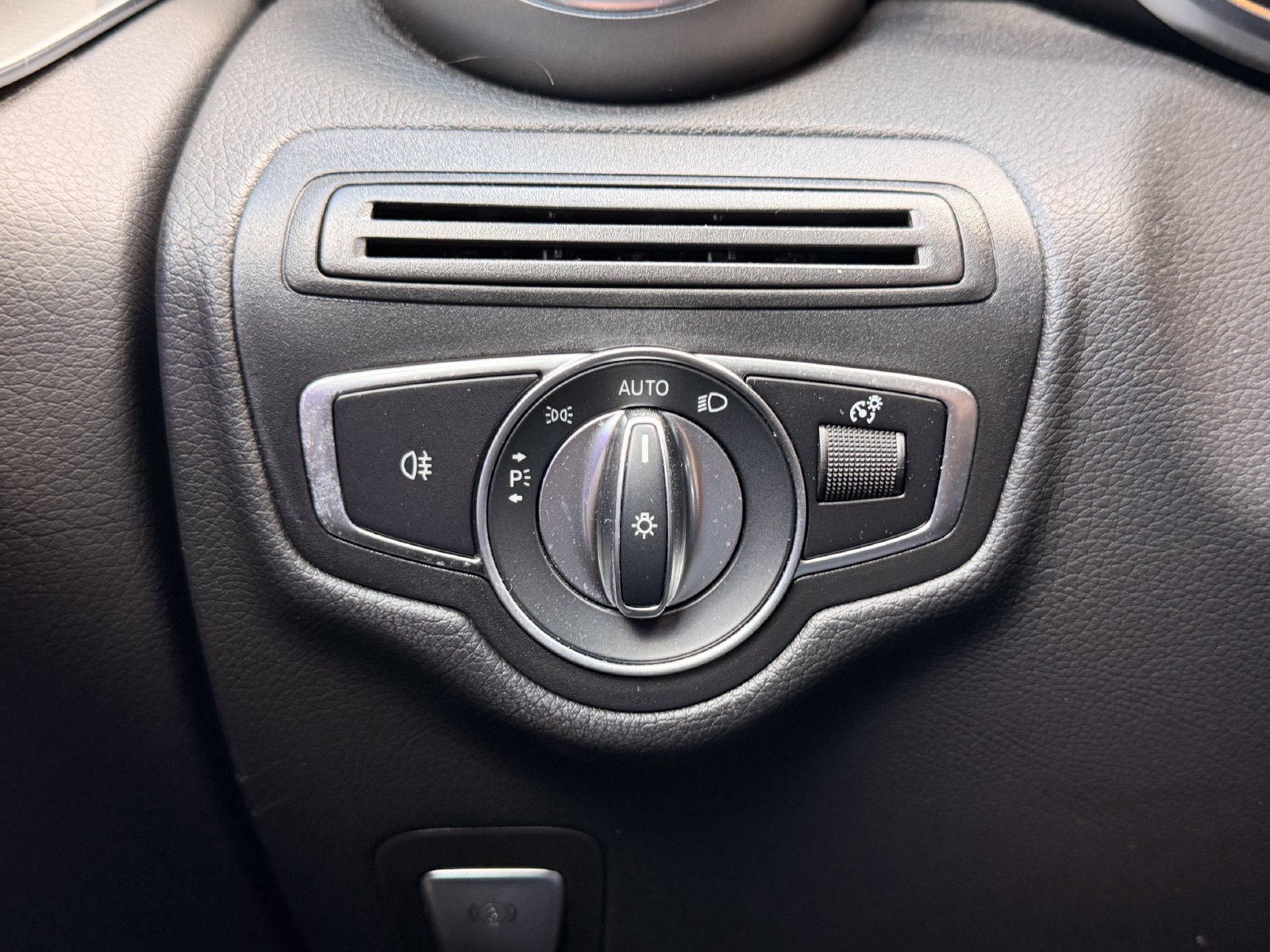 Certified 2022 Mercedes-Benz GLC 300 4MATIC image 24