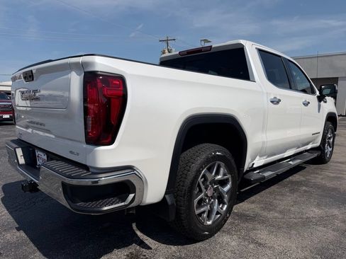 Used 2024 GMC Sierra 1500 SLT RWD image 11