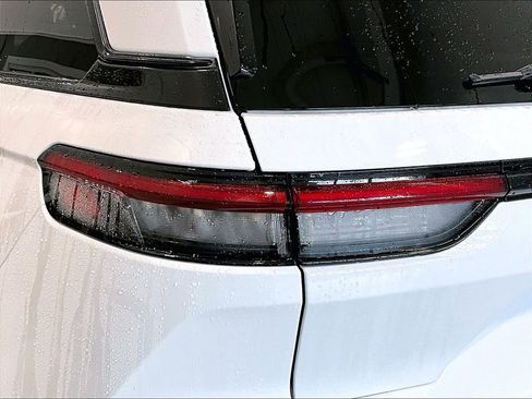 Used 2023 Jeep Grand Cherokee Altitude image 26