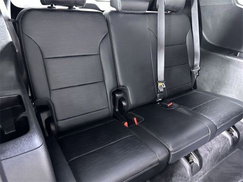 Used 2025 Buick Enclave Sport Touring image 28