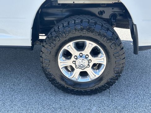 Used 2023 RAM 2500 Big Horn w/ Level 1 Equipment Group AWD/4WD image 19