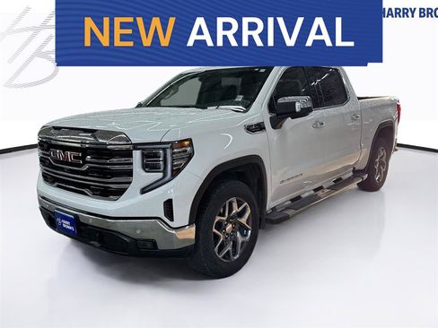 Used 2025 GMC Sierra 1500 SLT w/ SLT Premium Package AWD/4WD image 1