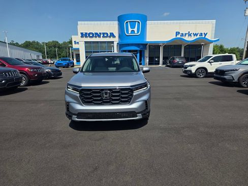Certified 2025 Honda Pilot EX-L image 8
