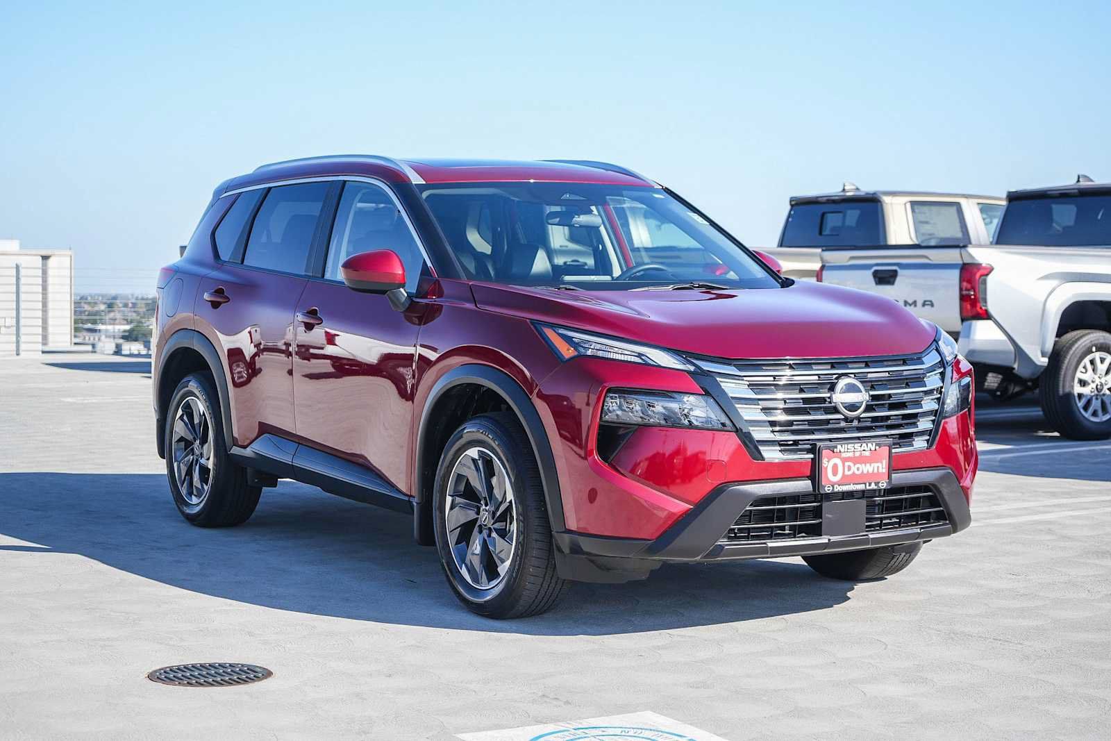 Used 2024 Nissan Rogue SV w/ SV Premium Package FWD image 3