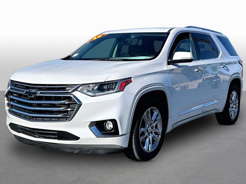 Used 2019 Chevrolet Traverse High Country w/ LPO, Floor Liner Package AWD/4WD image 1