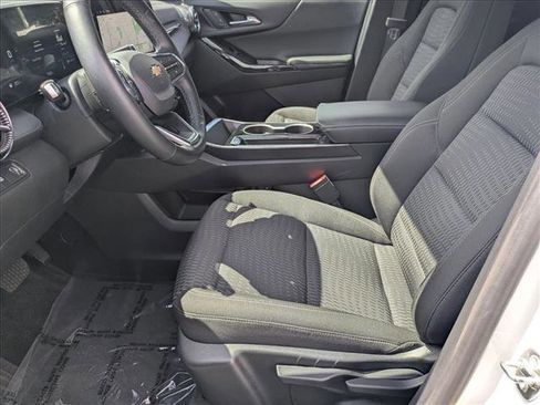 Used 2025 Chevrolet Equinox LT w/ Safety and Technology Package FWD image 15
