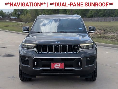Used 2022 Jeep Grand Cherokee Overland w/ Adv Protech Group III AWD/4WD image 2