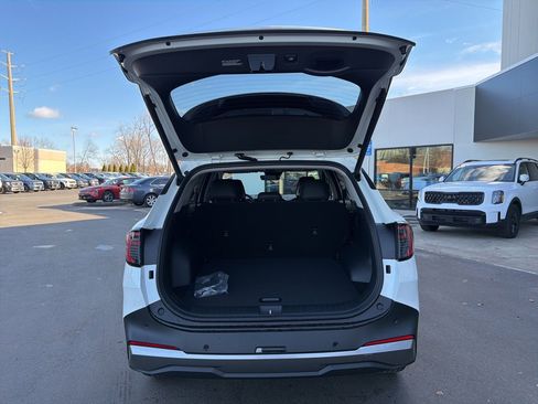 New 2026 Kia Sportage EX image 16