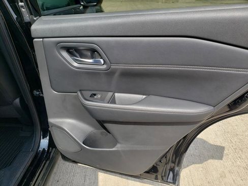 Certified 2024 Nissan Rogue SL image 24