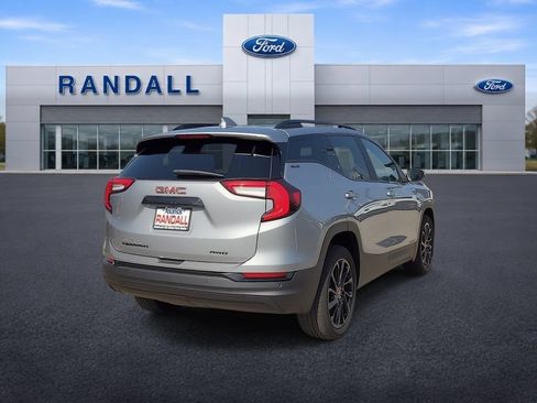 Used 2023 GMC Terrain SLE w/ Driver Convenience Package AWD/4WD image 5