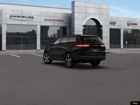 New 2026 Jeep Grand Cherokee L Limited RWD image 5
