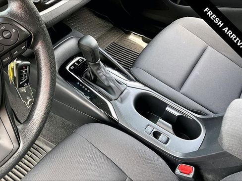 Used 2024 Toyota Corolla LE FWD image 17