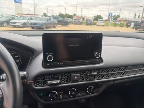Certified 2024 Honda HR-V Sport image 25