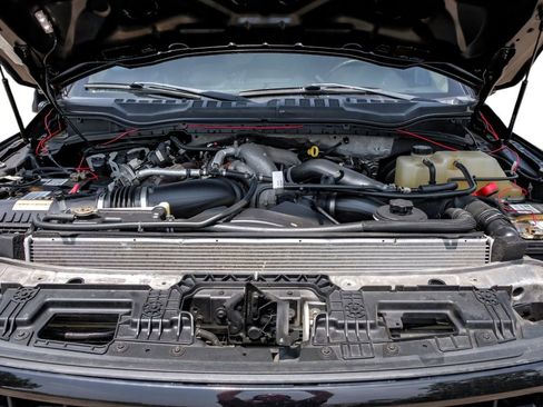 Used 2020 Ford F250 Lariat w/ Lariat Ultimate Package AWD/4WD image 56