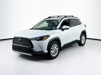 Used 2024 Toyota Corolla Cross LE w/ Moonroof Package AWD/4WD video 1